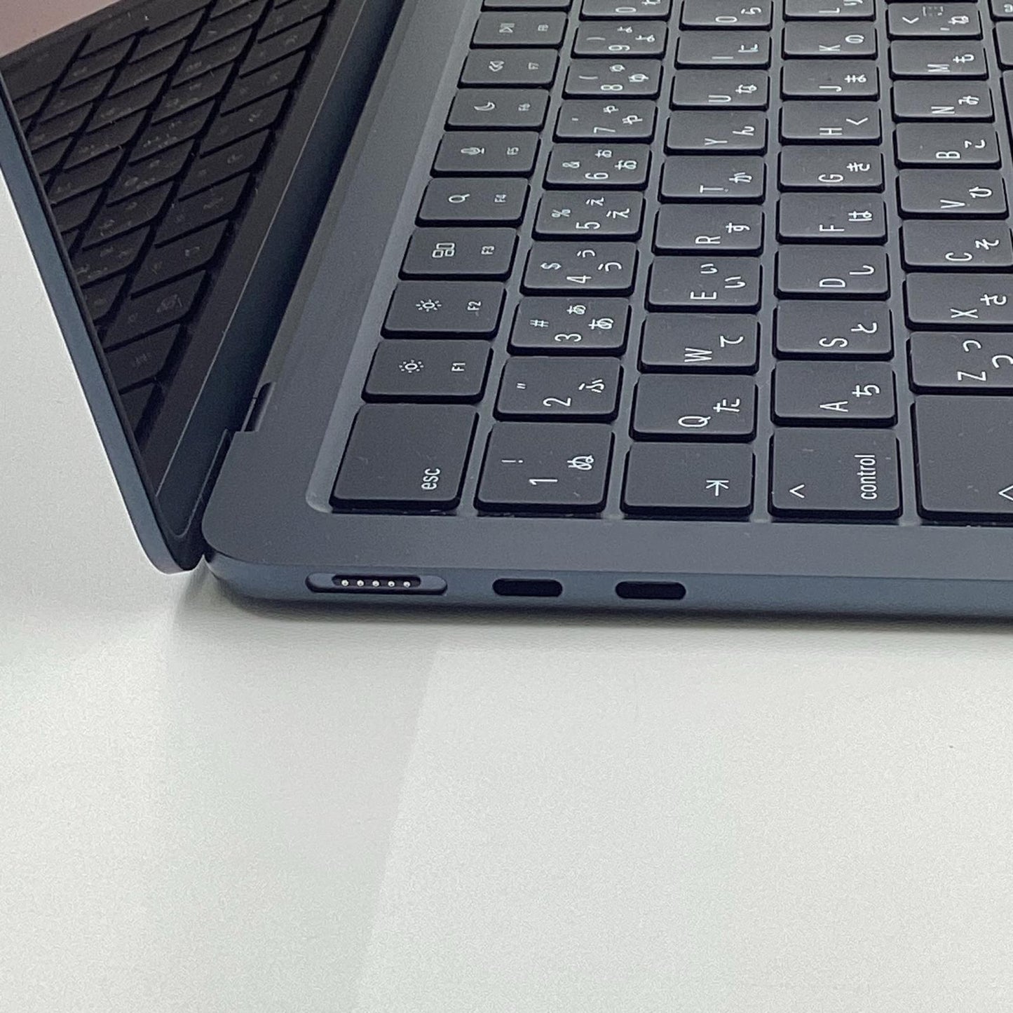 【全額返金保証】【最速発送】Apple MacBook Air 13.6インチ 2024 Apple M3 8GB SSD 256GB ミッドナイト 92% 美品 動作確認済
