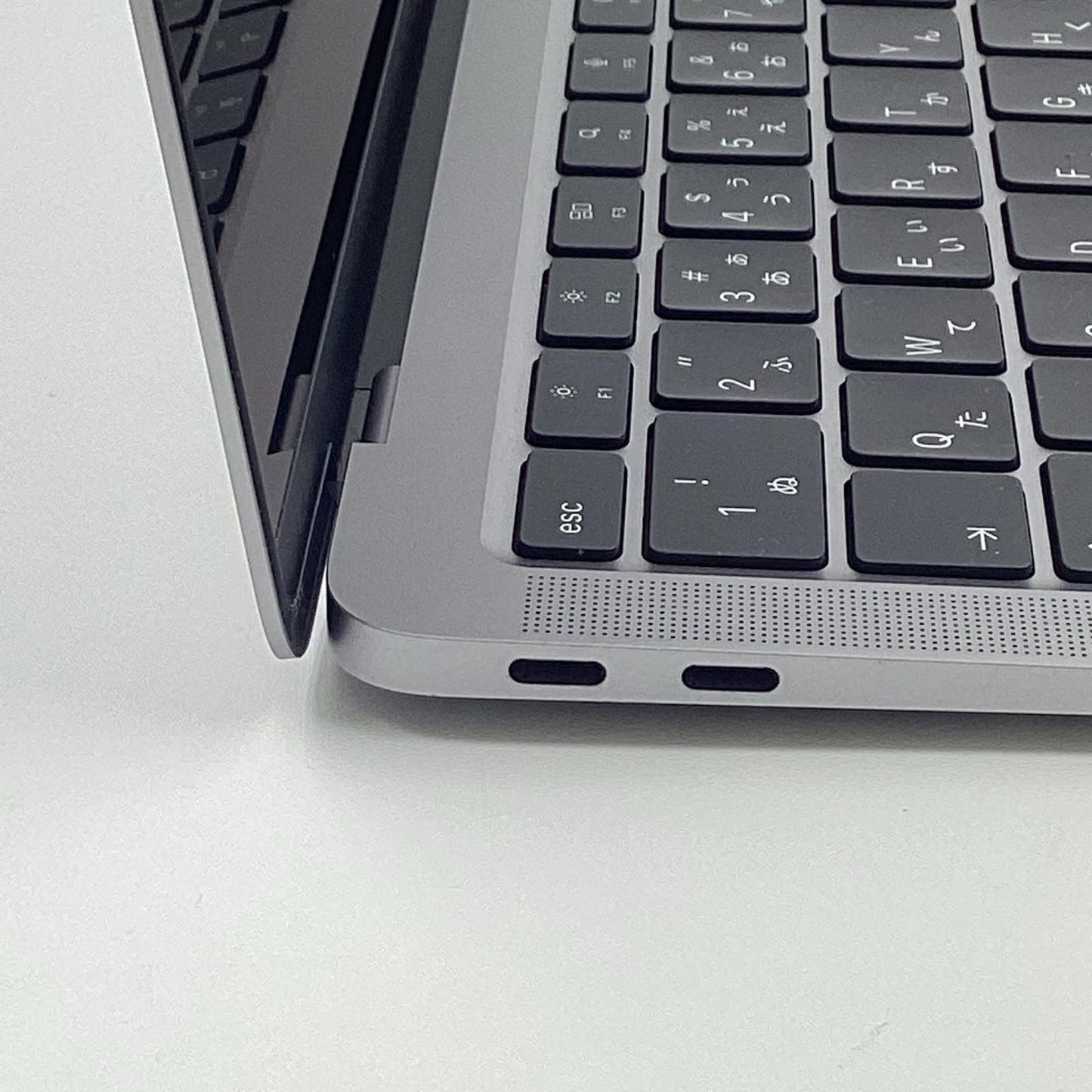 【全額返金保証】【最速発送】Apple MacBook Air 13.3インチ 2020 Apple M1 8GB SSD 256GB スペースグレイ 95% 動作確認済