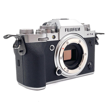 【全額返金保証】【最速発送】FUJIFILM デジタル一眼 X-T4 ボディ シルバー 美品 動作確認済