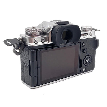 【全額返金保証】【最速発送】FUJIFILM デジタル一眼 X-T4 ボディ シルバー 美品 動作確認済