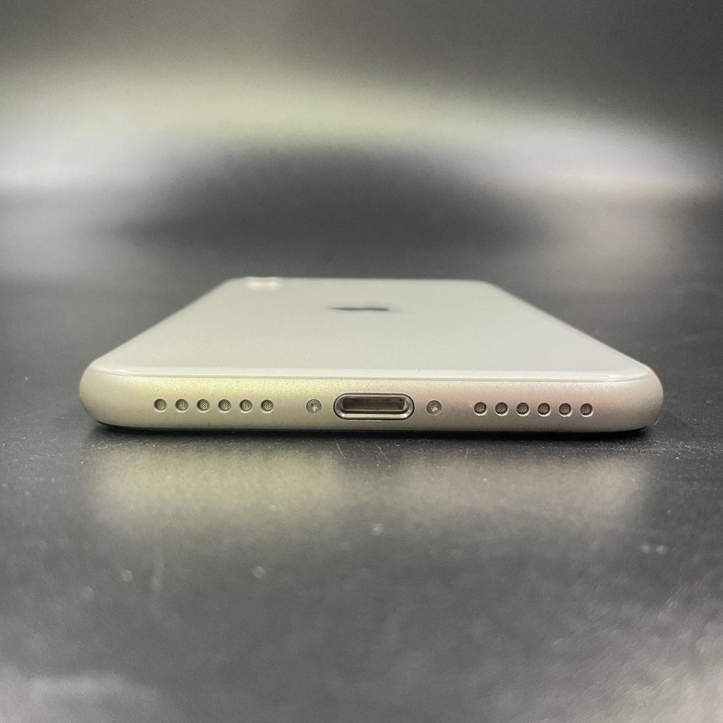 【全額返金保証】【最速発送】Apple iPhone iPhone SE（第3世代） 64GB スターライト SIMフリー 超美品 動作確認済 90%