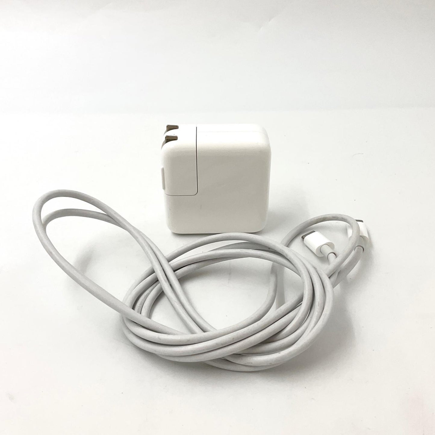 【全額返金保証】【最速発送】Apple MacBook Air 13インチ 2020 Apple M1 8GB SSD 256GB スペースグレイ 89% 動作確認済