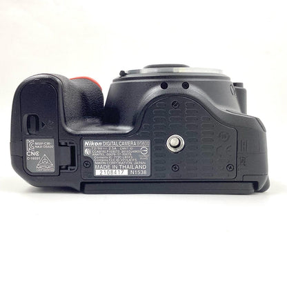 【全額返金保証】【最速発送】Nikon デジタル一眼 D5600 ボディ ブラック 美品 動作確認済