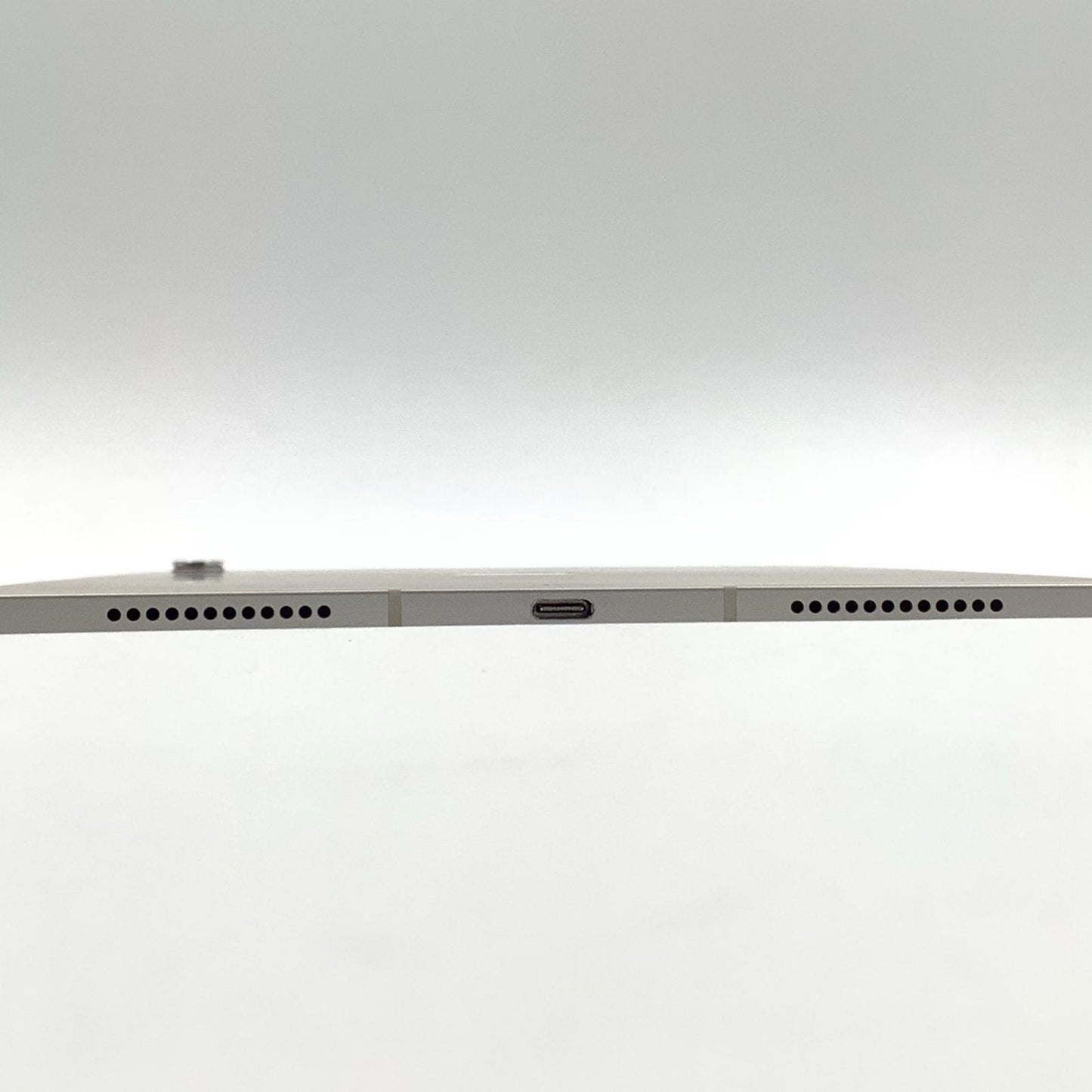 【全額返金保証】【最速発送】Apple iPad Air 10.9インチ 第5世代 256GB スターライト WiFi+Cellular au 動作確認済