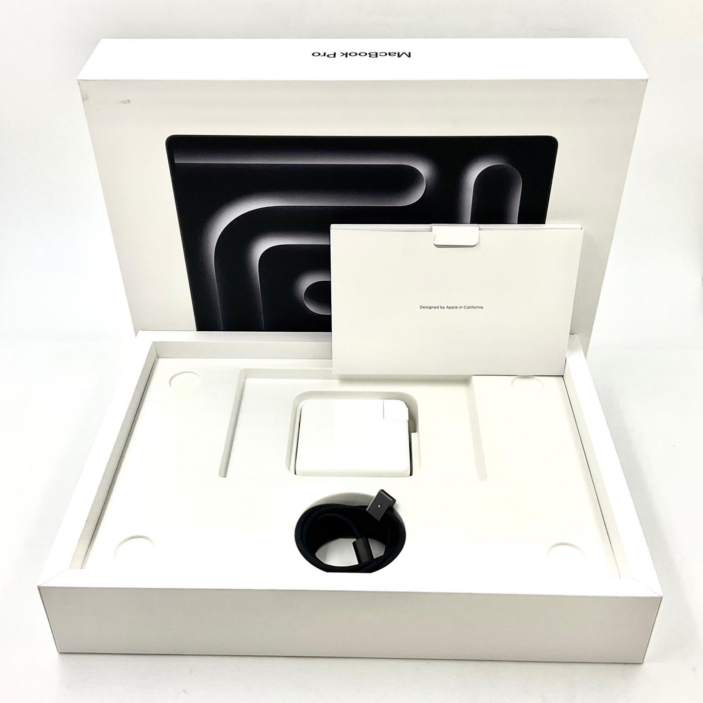 【全額返金保証】【最速発送】Apple MacBook Pro 14インチ 2023 Apple M3 Pro 36GB SSD 1TB スペースブラック 100% 超美品 動作確認済