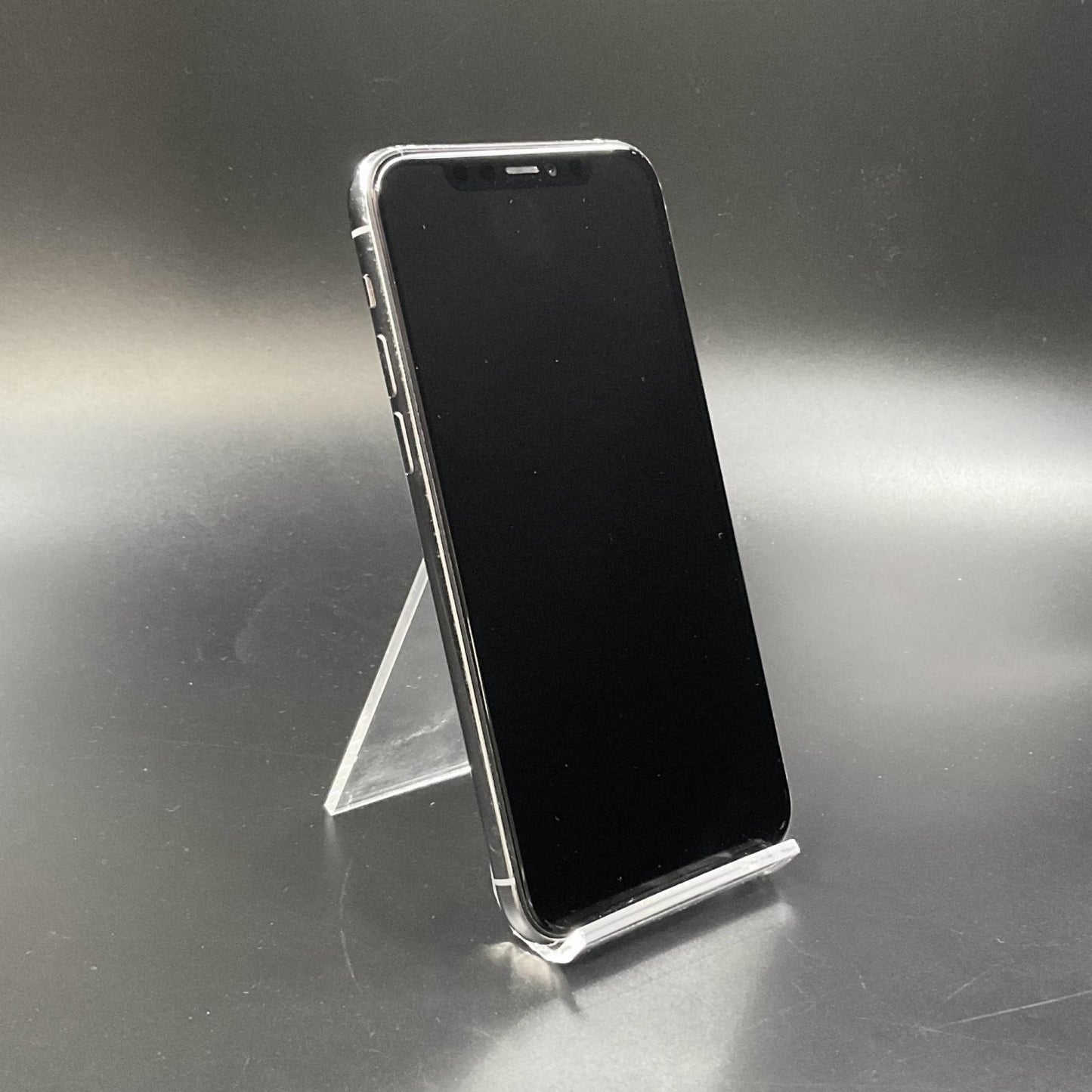 【全額返金保証】【最速発送】Apple iPhone iPhone 11 Pro 256GB シルバー docomo 白ロム 動作確認済 75%