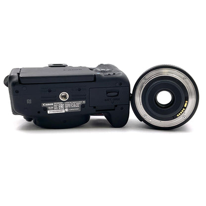【全額返金保証】【最速発送】Canon デジタル一眼 EOS 8000D EF-S18-135 IS STM レンズキット ブラック 美品 動作確認済