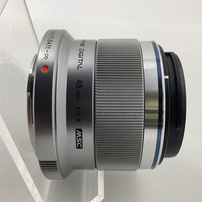 【全額返金保証】【最速発送】OLYMPUS M.ZUIKO DIGITAL 45mm F1.8 [シルバー] 動作確認済