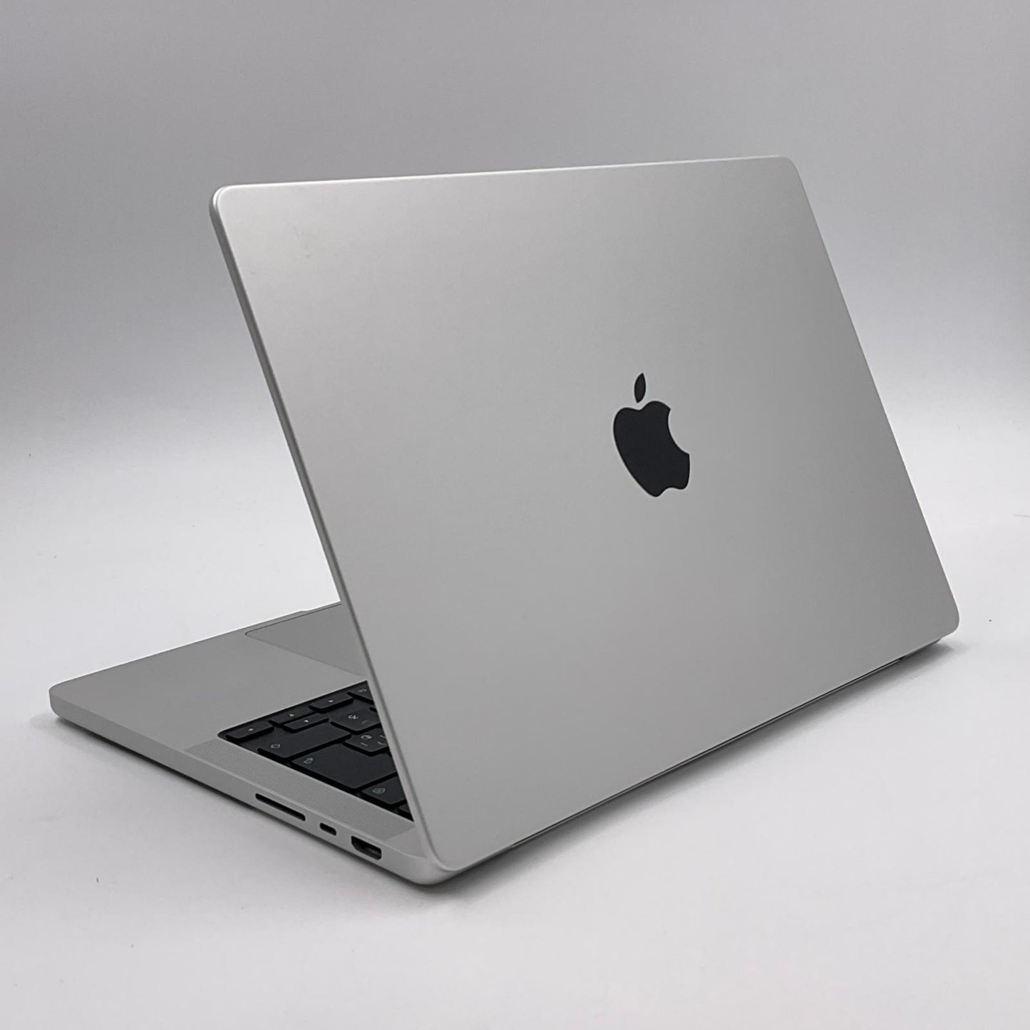 【全額返金保証】【最速発送】Apple MacBook Pro Pro 14インチ 2023 Apple M2 Pro 16GB SSD 512GB シルバー 99% 超美品 動作確認済