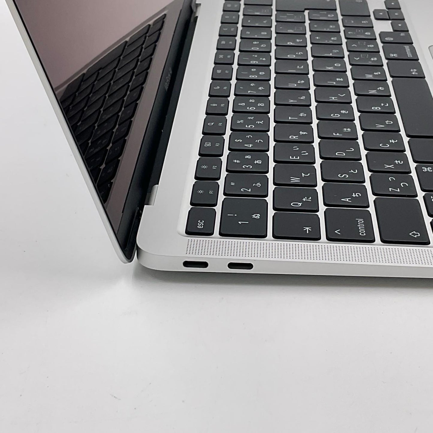 【全額返金保証】【最速発送】Apple MacBook Air 13.3インチ 2020 M1 8コア 8GB SSD 256GB シルバー 85% 動作確認済