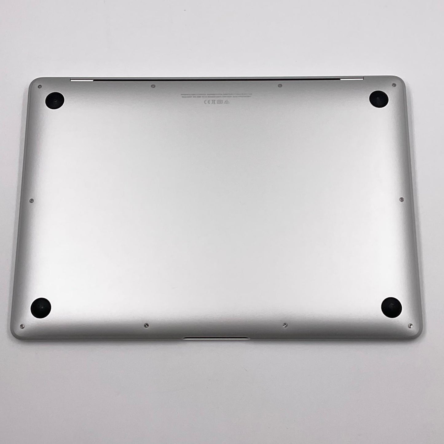 【全額返金保証】【最速発送】Apple MacBook Air 13.3インチ 2020 M1 8コア 8GB SSD 256GB シルバー 85% 動作確認済