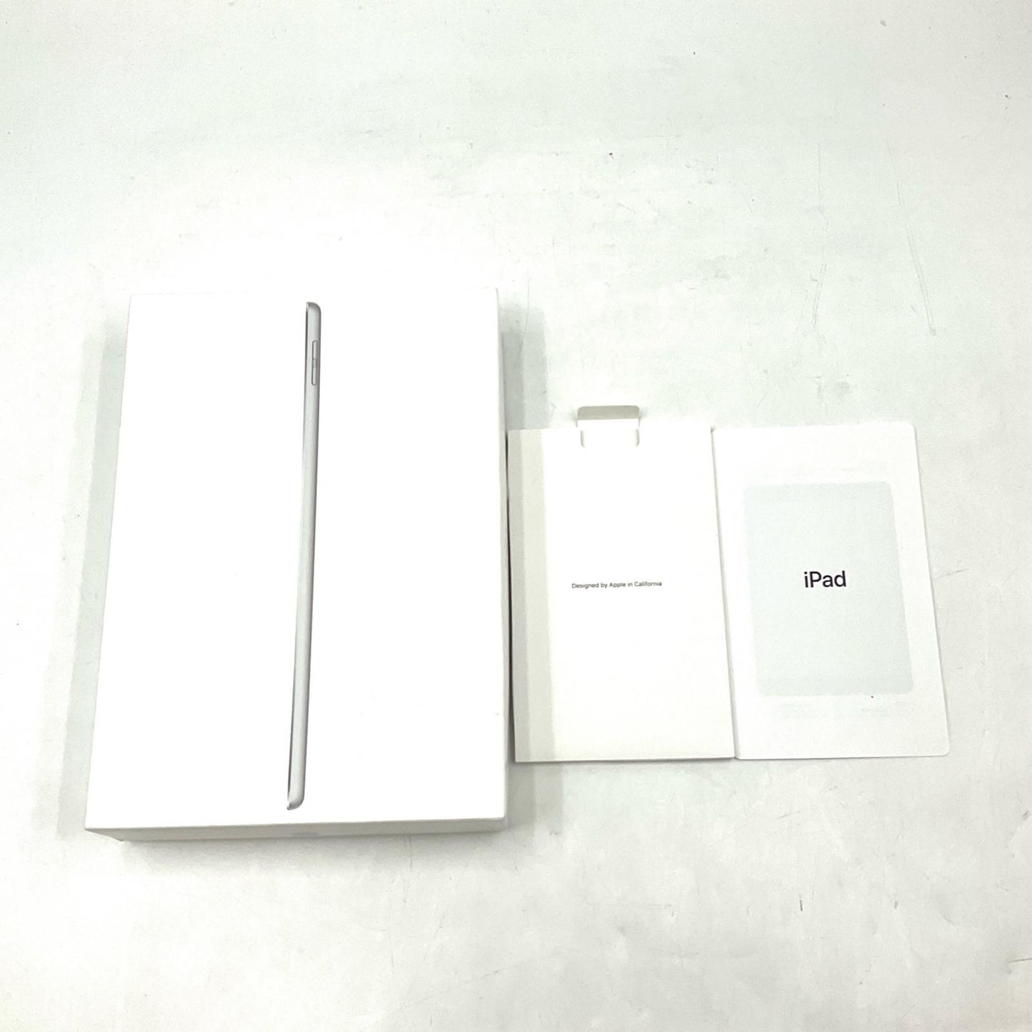 【全額返金保証】【最速発送】Apple iPad iPad 10.2インチ 第9世代 256GB シルバー Wi-Fi 動作確認済