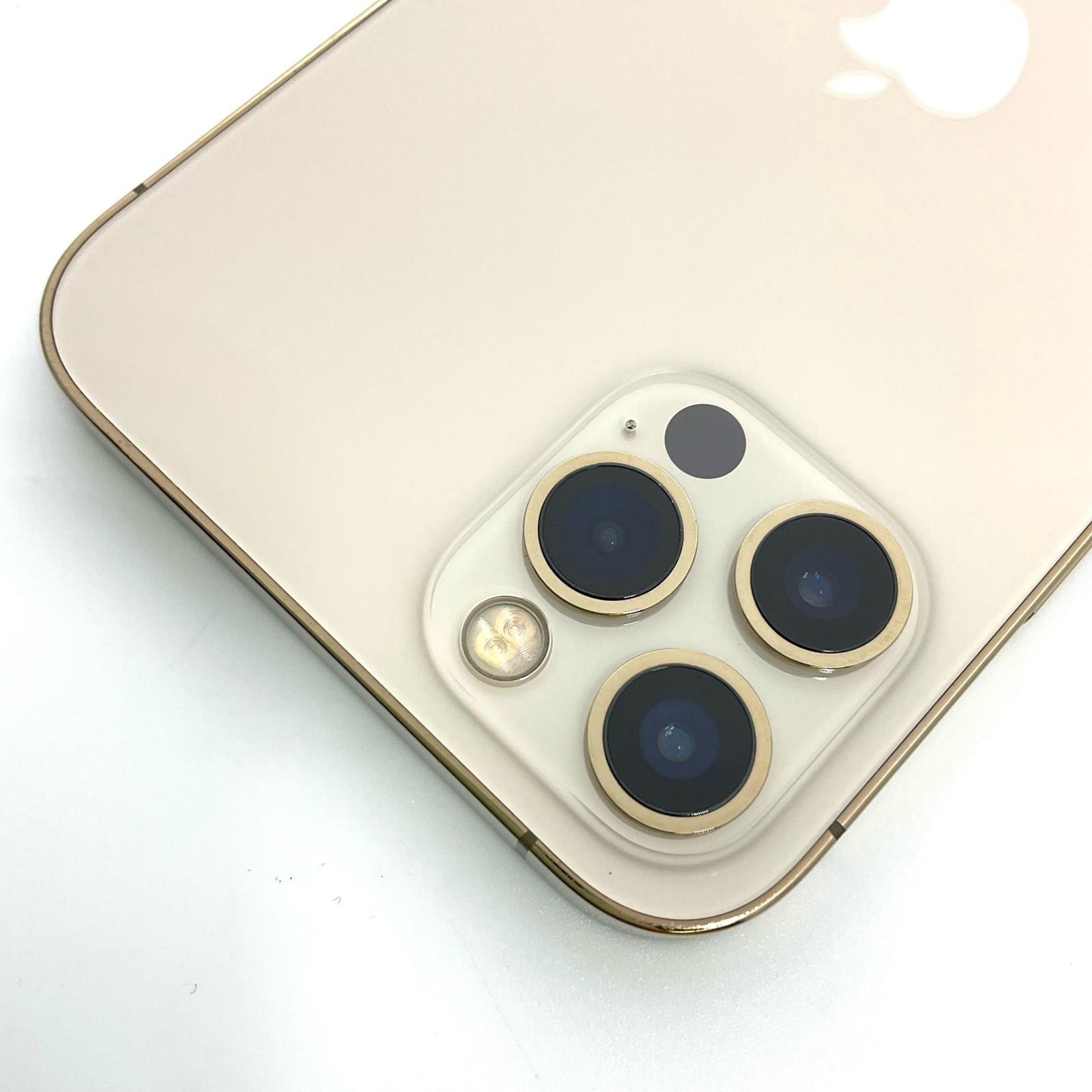 【最速発送】Apple iPhone iPhone 12 Pro 128GB ゴールド au 白ロム【難有】 80%