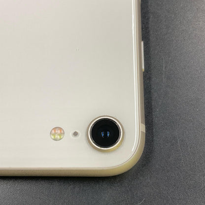 【全額返金保証】【最速発送】Apple iPhone iPhone SE（第3世代） 128GB スターライト au 動作確認済 83%