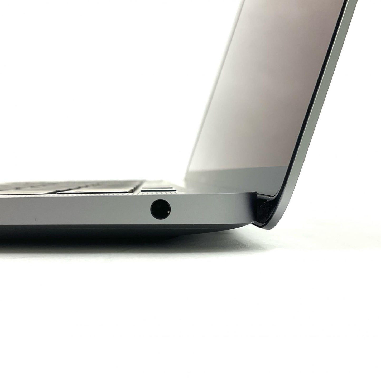 【全額返金保証】【最速発送】Apple MacBook Air 13.3インチ 2020 Apple M1 8GB SSD 256GB スペースグレイ 99% 動作確認済
