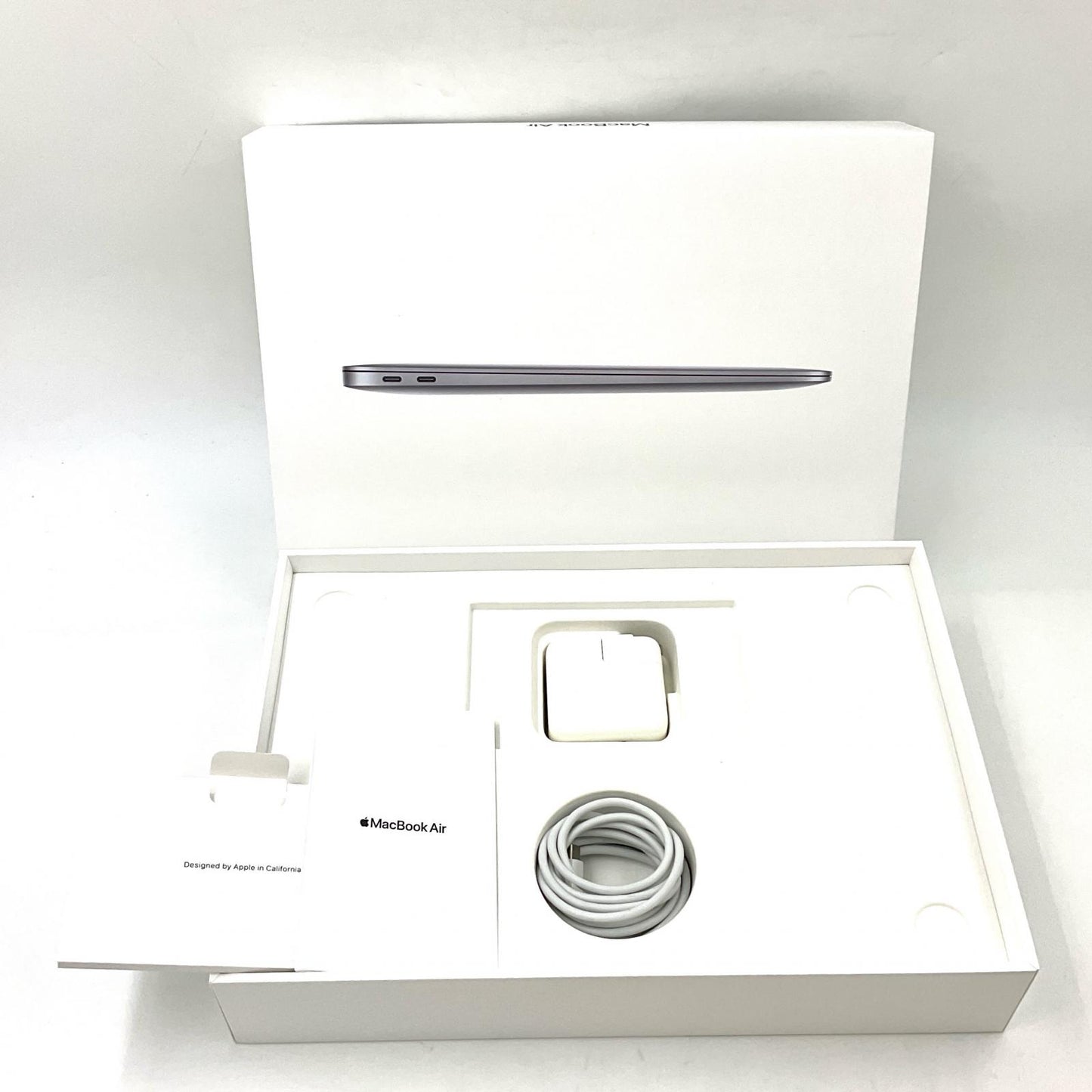 【全額返金保証】【最速発送】Apple MacBook Air 13.3インチ 2020 Apple M1 8GB SSD 256GB スペースグレイ 99% 動作確認済