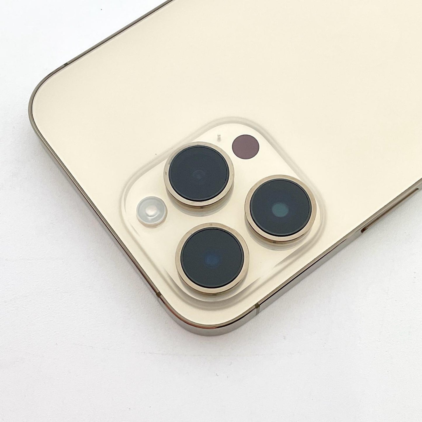 【全額返金保証】【最速発送】Apple iPhone iPhone Pro 14 Pro 256GB ゴールド Softbank 美品 動作確認済 84%