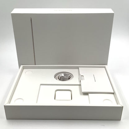 【全額返金保証】【最速発送】Apple MacBook Air 13.6インチ 2022 Apple M2 16GB SSD 1TB スターライト 97% 動作確認済