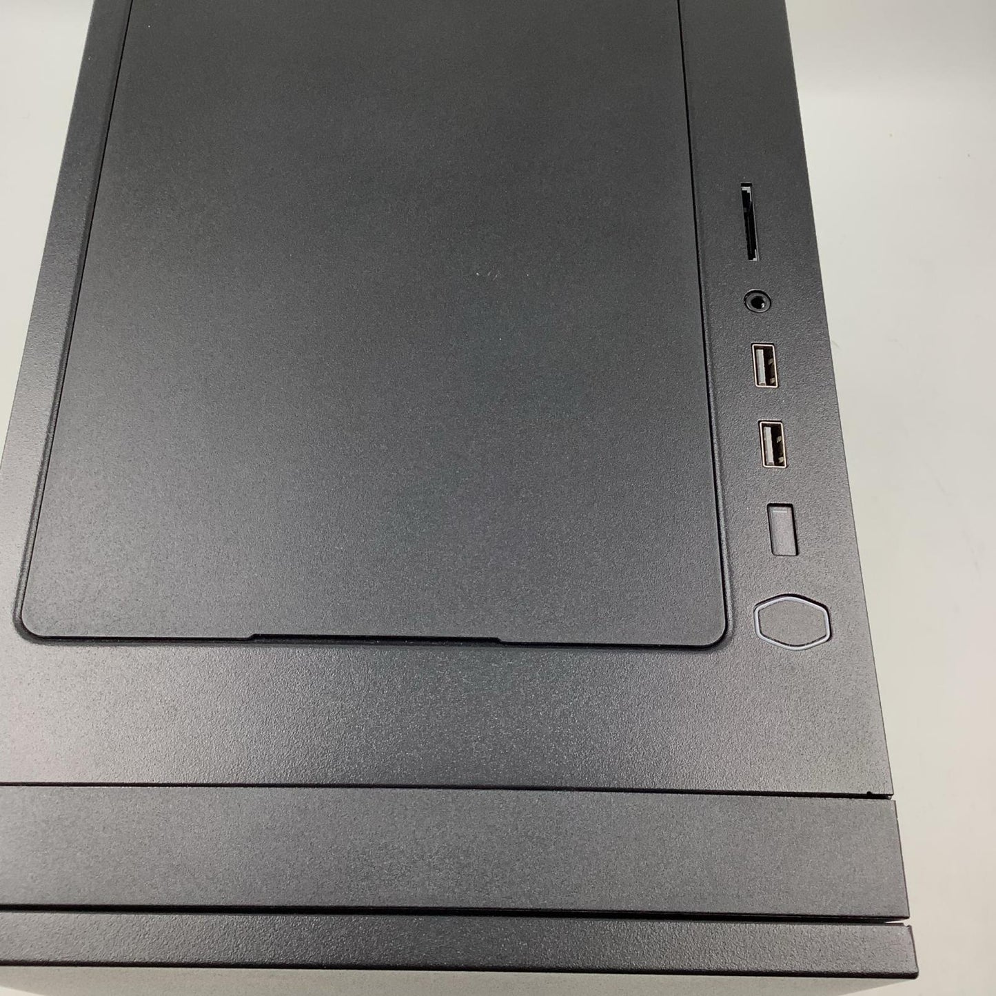 【全額返金保証】【最速発送】COOLERMASTER  ケース Silencio S400 MCS-S400-KN5N-S00 [ブラック]  SilencioS400 動作確認済