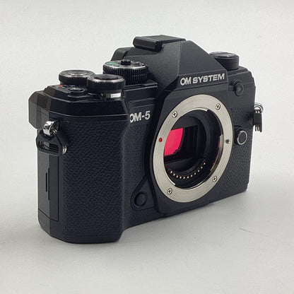 【全額返金保証】【最速発送】OLYMPUS デジタル一眼 OM SYSTEM OM-5 ボディ  ブラック 美品 動作確認済