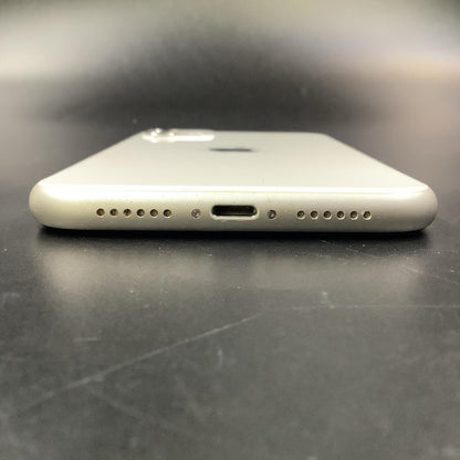 【全額返金保証】【最速発送】Apple iPhone iPhone 11 64GB ホワイト au 白ロム 動作確認済 83%