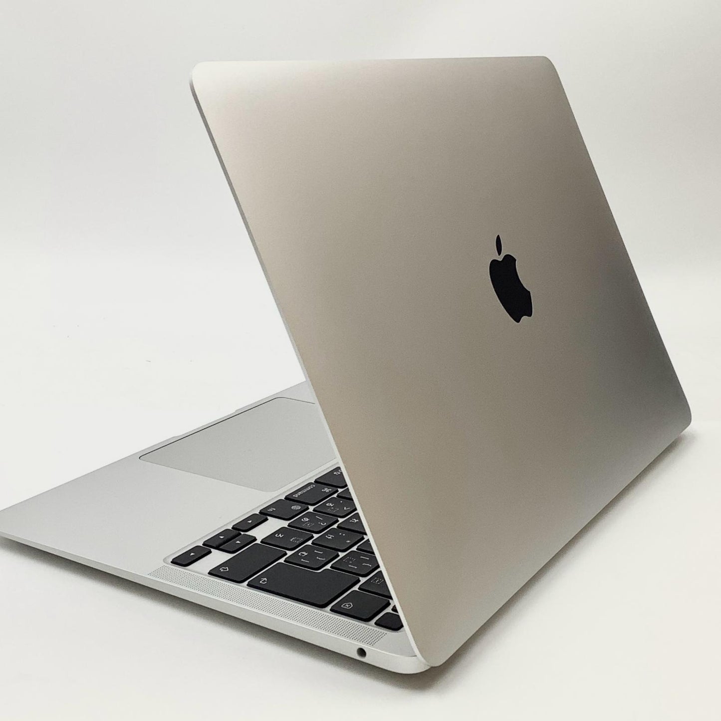 【全額返金保証】【最速発送】Apple MacBook Air 13.3インチ 2020 Apple M1 8GB SSD 512GB シルバー 100% 美品 動作確認済