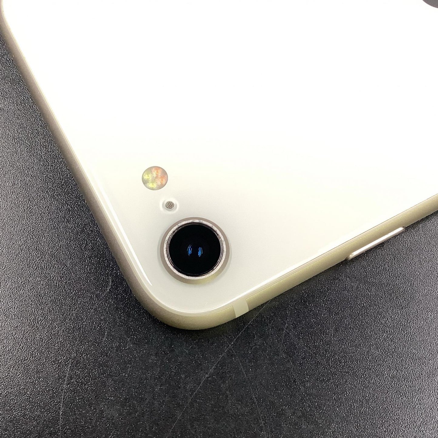 【全額返金保証】【最速発送】Apple iPhone iPhone SE（第3世代） 128GB スターライト Softbank 動作確認済 80%