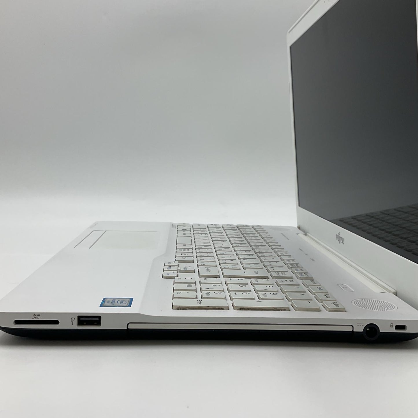 【最速発送】FUJITSU LIFEBOOK AH50/X FMVA50XWP intel core i7-6700HQ 4GB HDD 1TB 20%【難有】