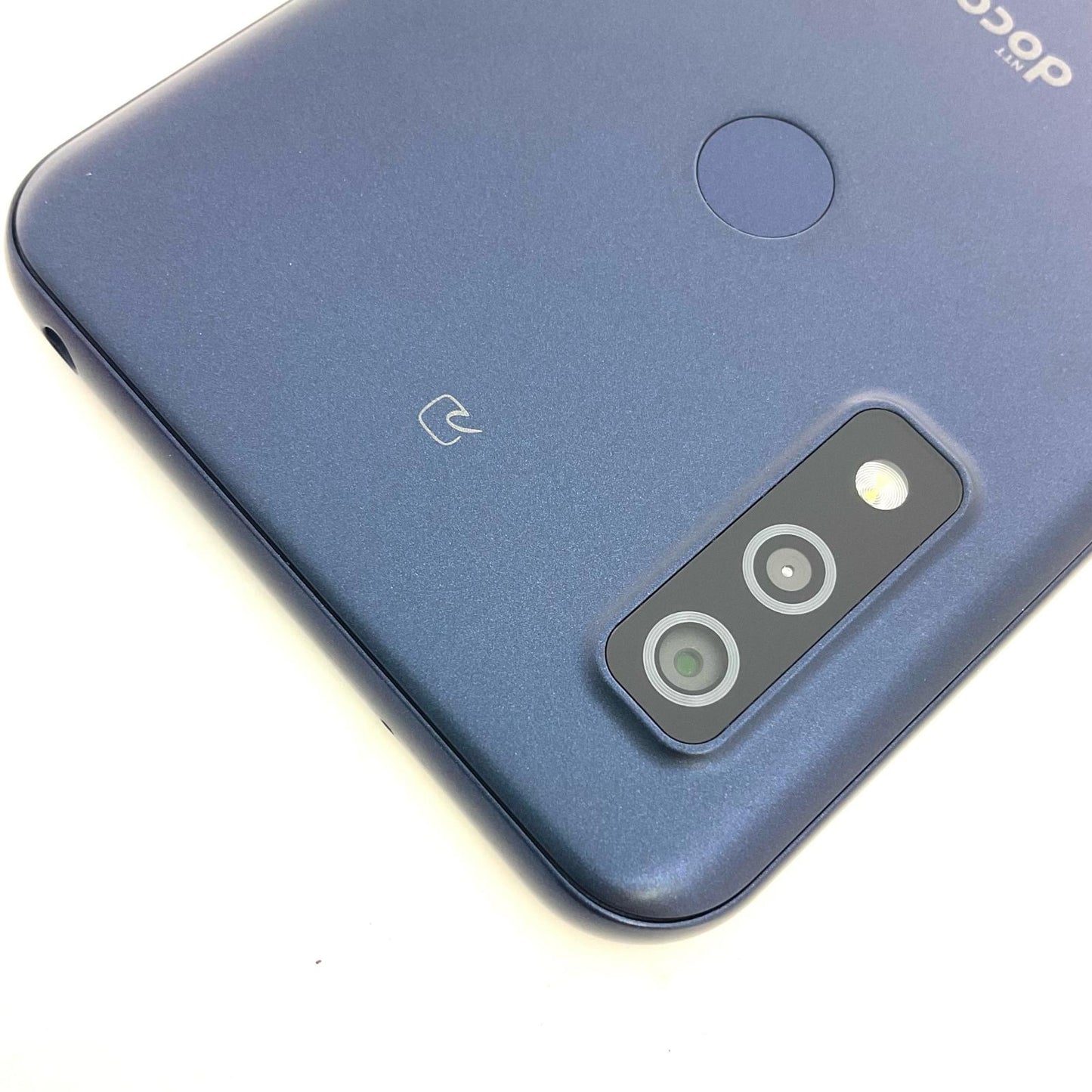 【全額返金保証】【最速発送】富士通 arrows We 64GB ネイビー docomo SIMフリー F-51B 動作確認済