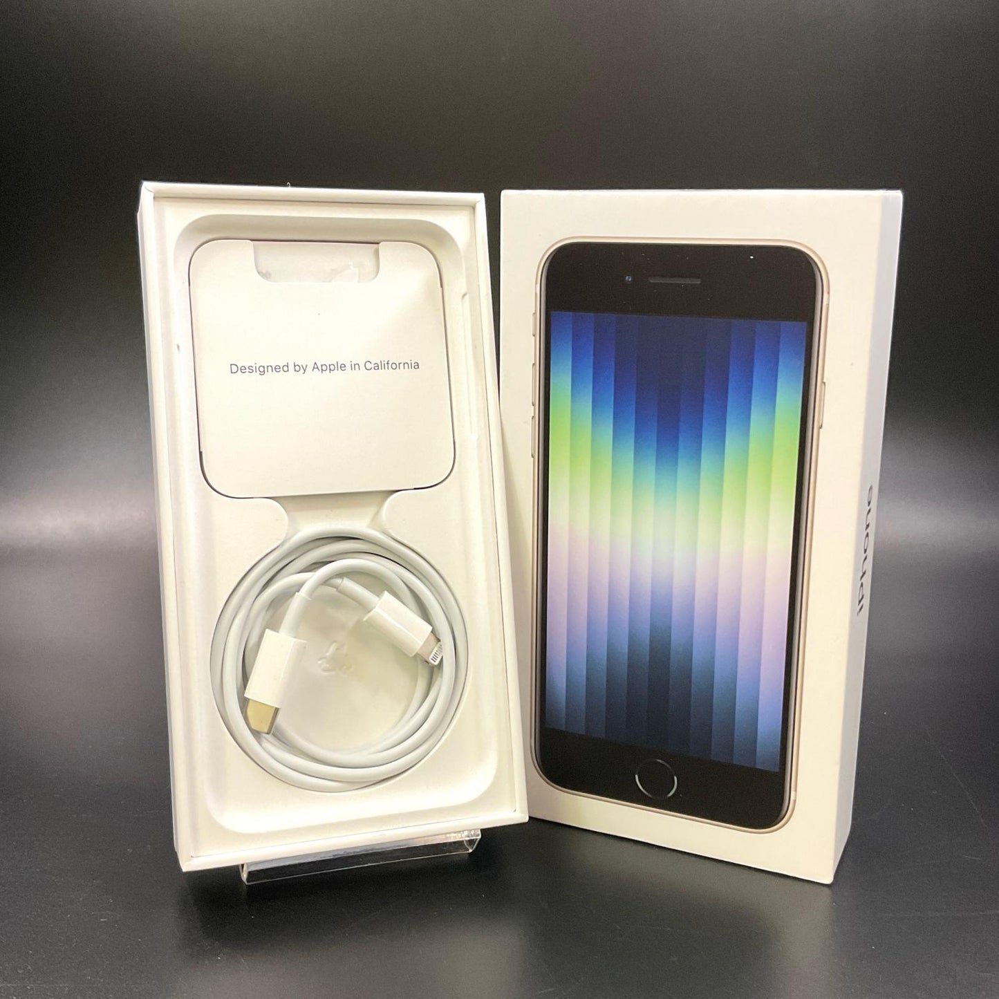 【全額返金保証】【最速発送】Apple iPhone iPhone SE（第3世代） 64GB スターライト au 白ロム 動作確認済 85%