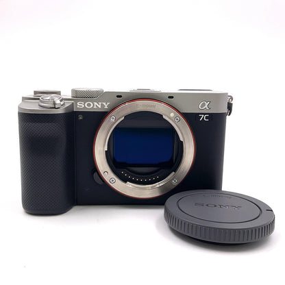 【全額返金保証】【最速発送】Sony デジタル一眼 α7C ILCE-7C ボディ [シルバー] シルバー 美品 動作確認済