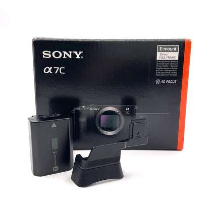 【全額返金保証】【最速発送】Sony デジタル一眼 α7C ILCE-7C ボディ [シルバー] シルバー 美品 動作確認済