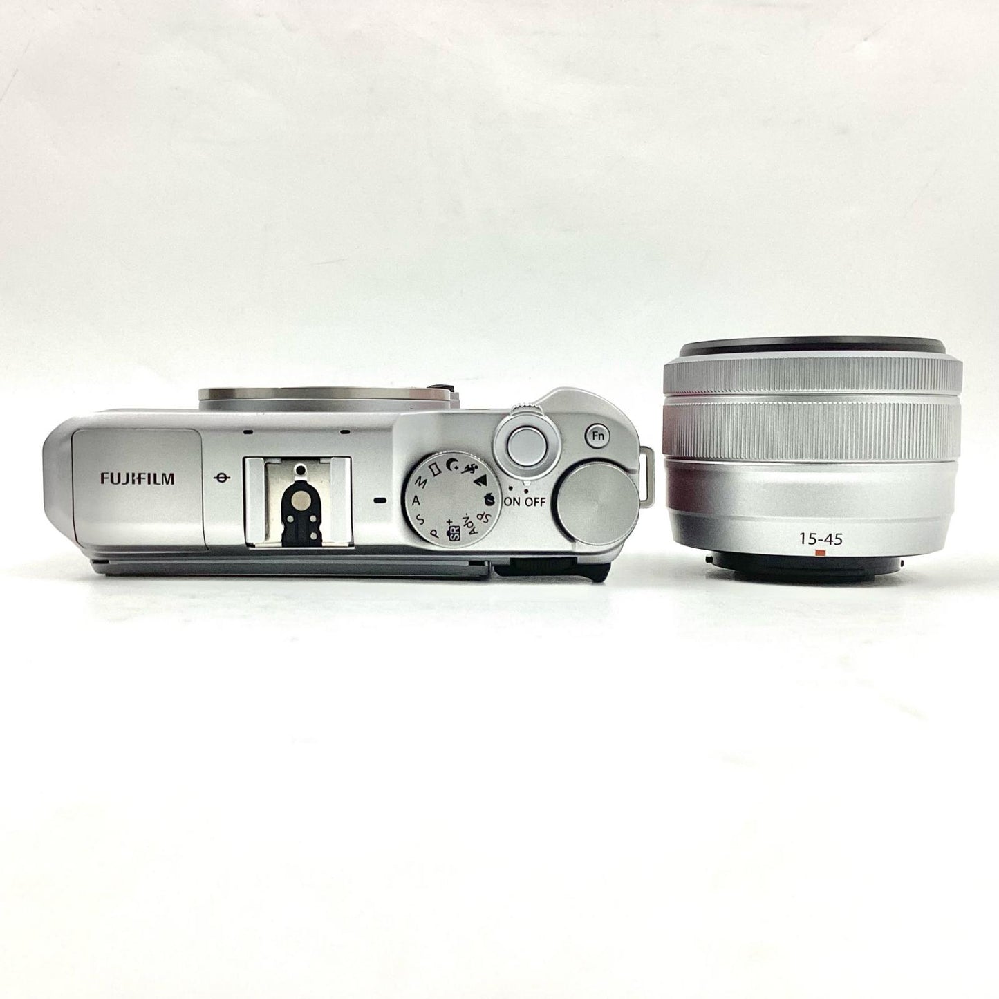 【全額返金保証】【最速発送】FUJIFILM デジタル一眼 X-A5 レンズキット ピンク 美品 動作確認済