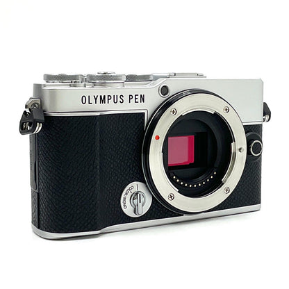 【全額返金保証】【最速発送】OLYMPUS デジタル一眼 PEN E-P7 ボディ シルバー 超美品 動作確認済
