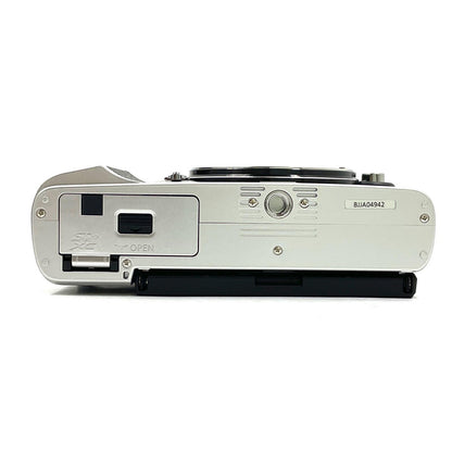 【全額返金保証】【最速発送】OLYMPUS デジタル一眼 PEN E-P7 ボディ シルバー 超美品 動作確認済