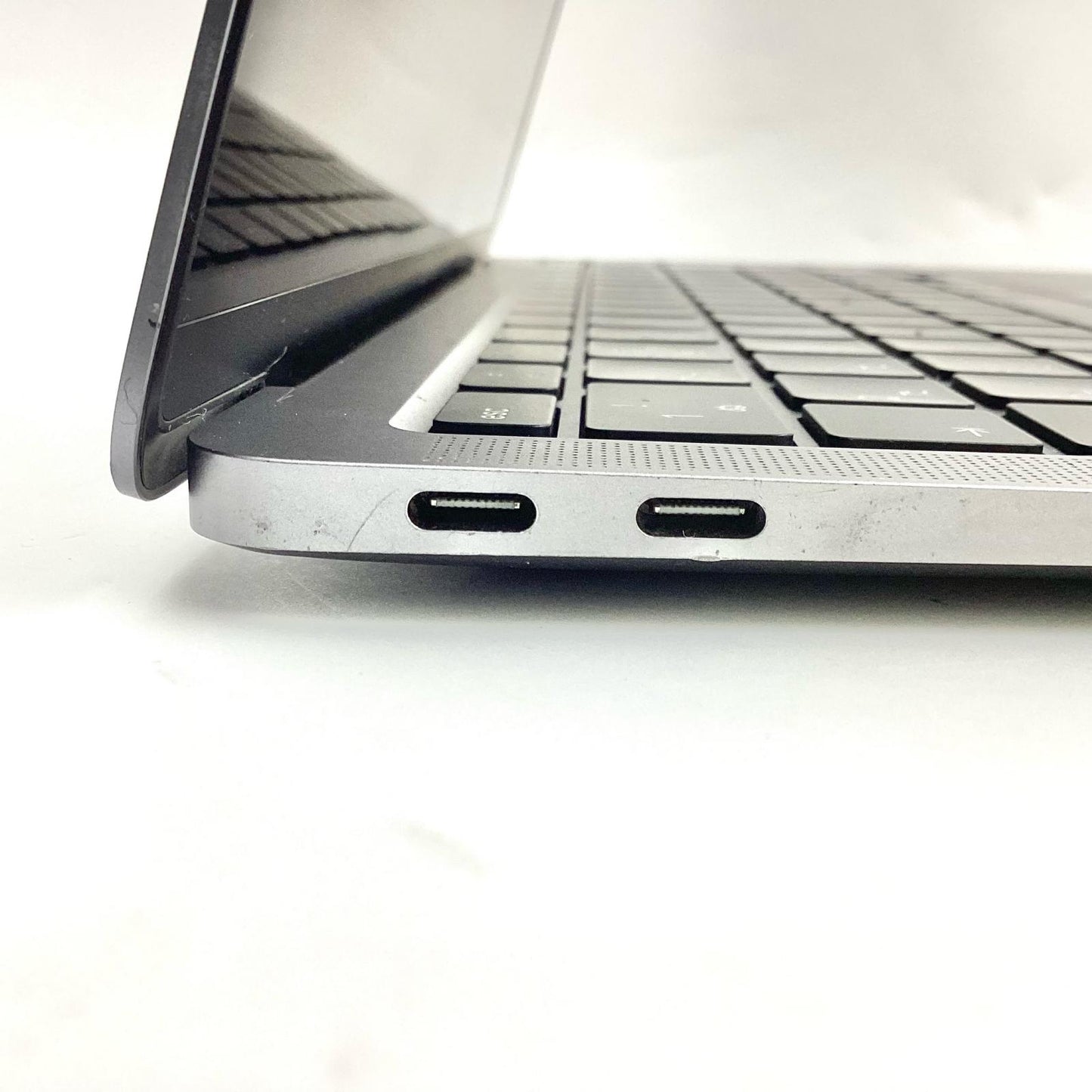 【全額返金保証】【最速発送】Apple MacBook Air 13インチ 2020 Apple M1 8GB SSD 256GB スペースグレイ 86% 動作確認済