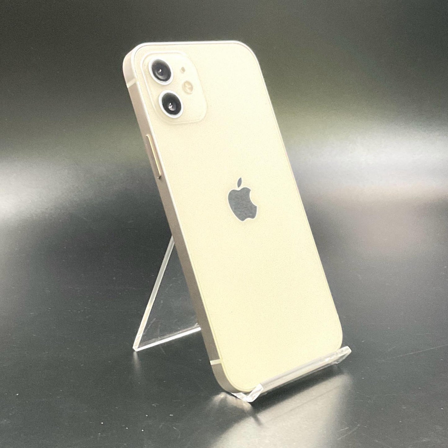 【最速発送】Apple iPhone iPhone 12 64GB ホワイト au 白ロム【難有】 87%