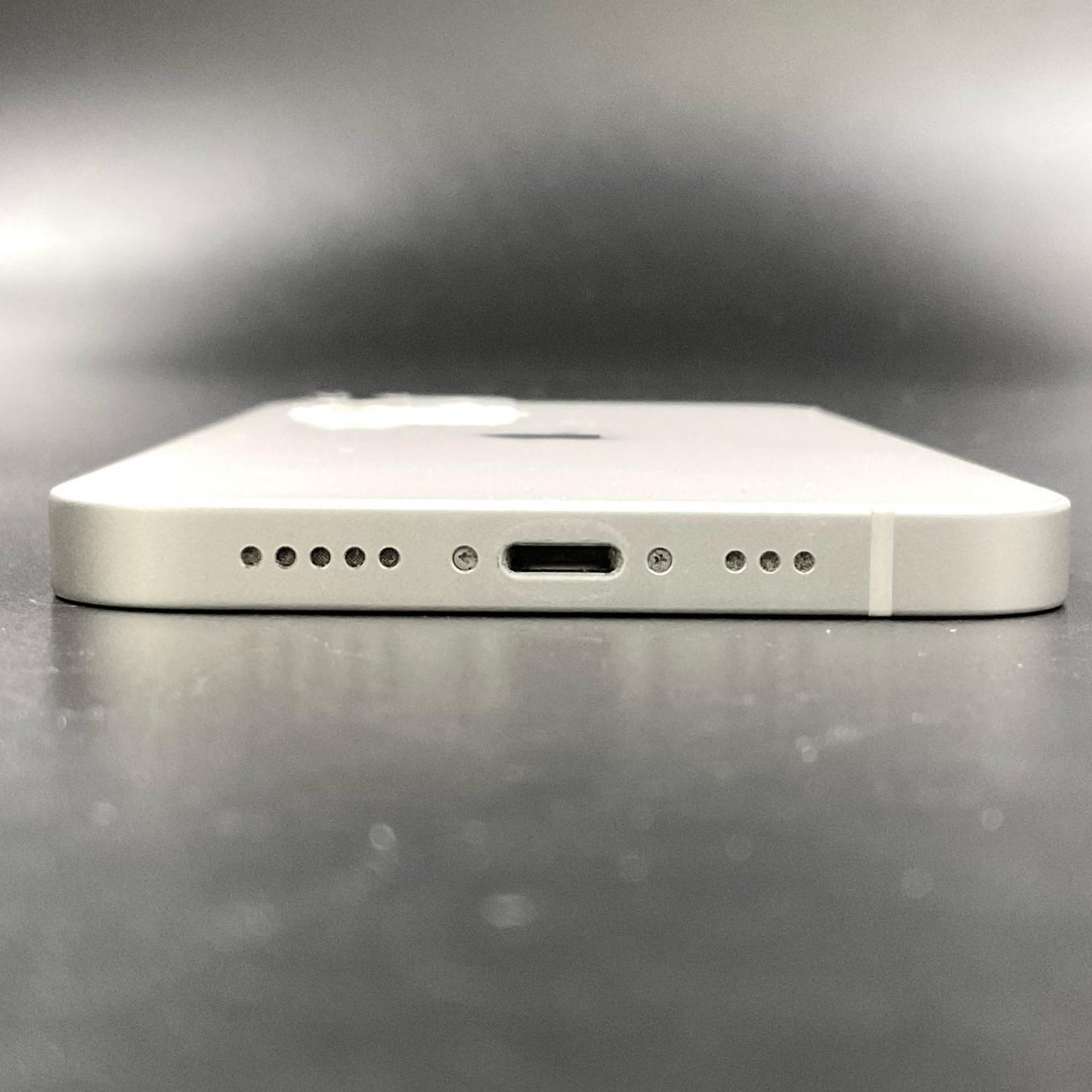 【最速発送】Apple iPhone iPhone 12 64GB ホワイト au 白ロム【難有】 87%