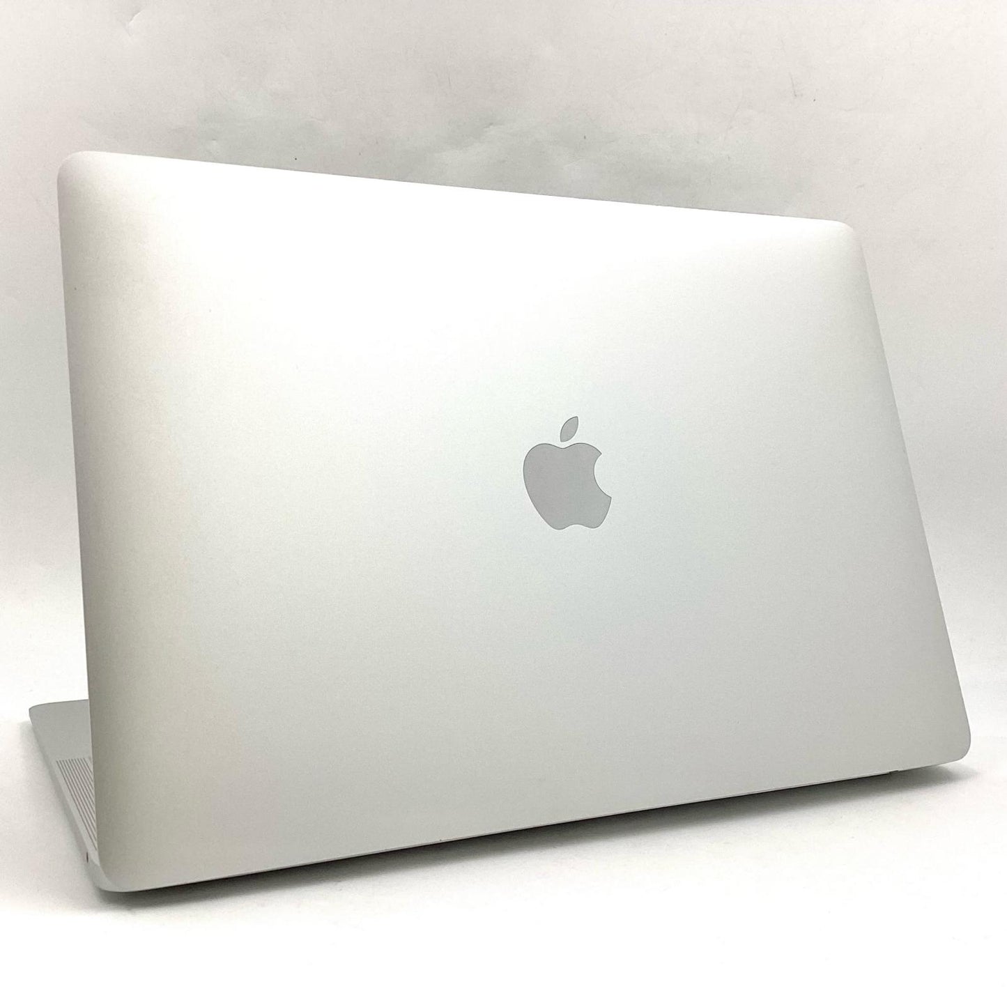【全額返金保証】【最速発送】Apple MacBook Air 13.3インチ 2020 Apple M1 8GB SSD 256GB シルバー 95% 動作確認済