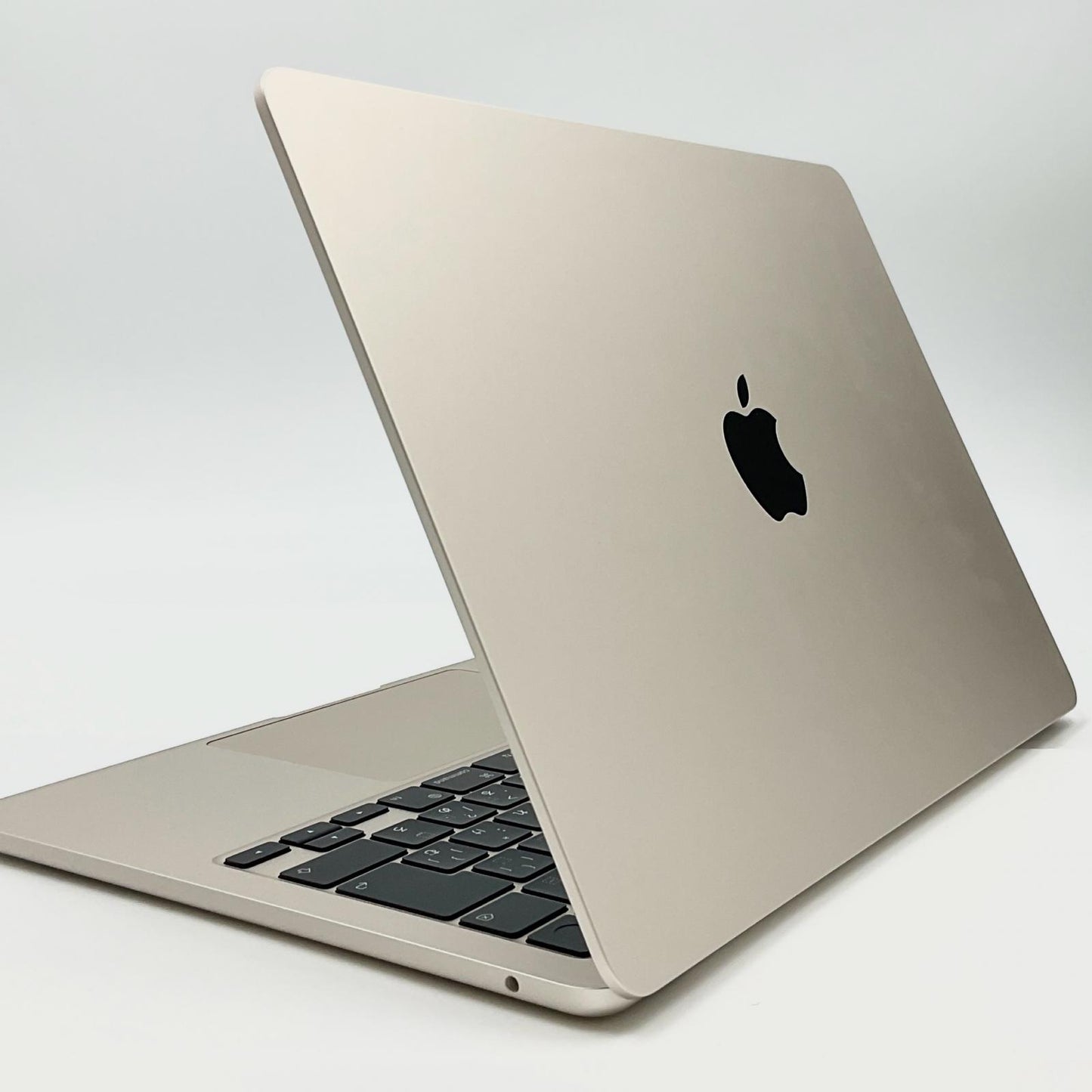 【全額返金保証】【最速発送】Apple MacBook Air 13インチ 2022 Apple M2 16GB SSD 512GB ゴールド 93.6% 動作確認済