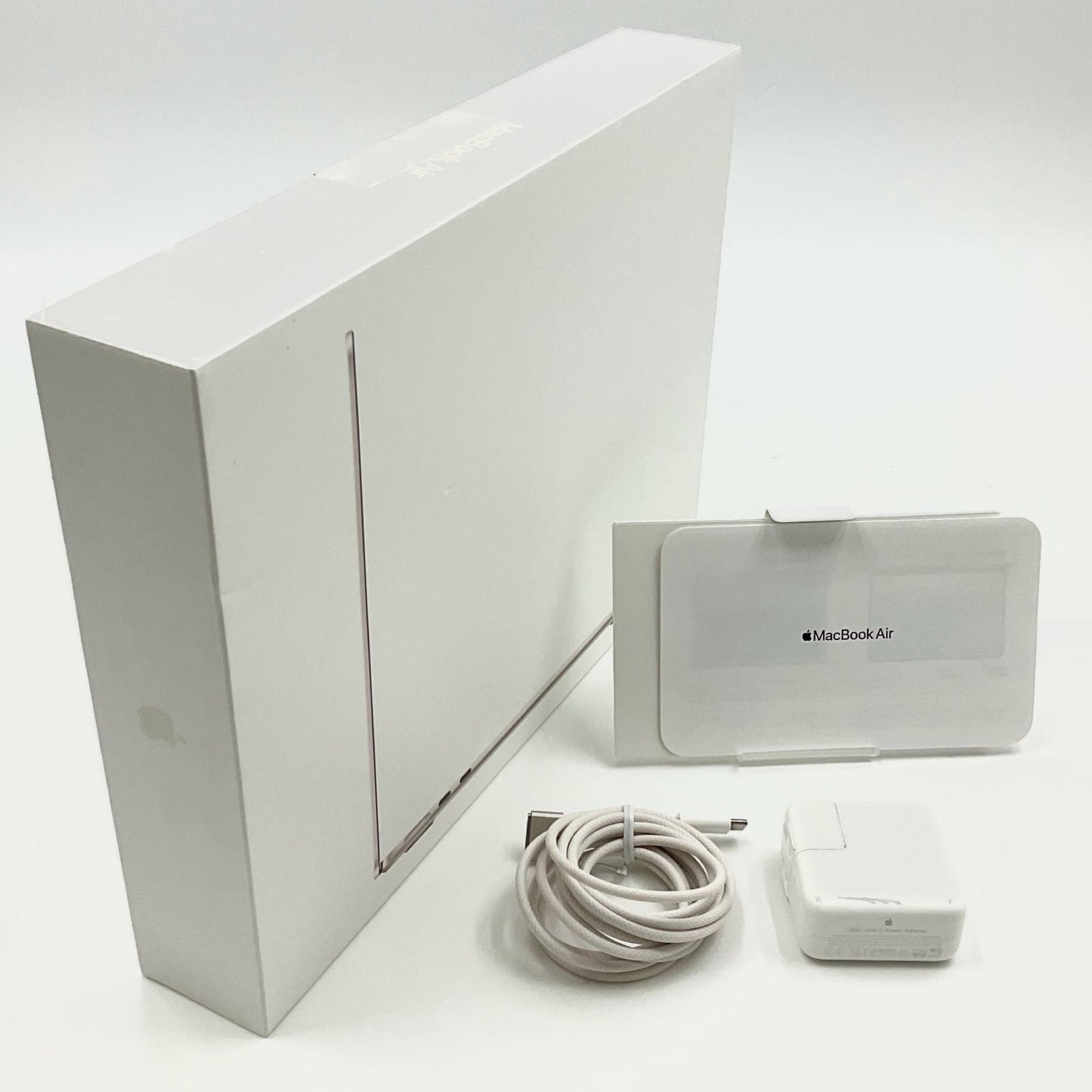 【全額返金保証】【最速発送】Apple MacBook Air 13インチ 2022 Apple M2 16GB SSD 512GB ゴールド 93.6% 動作確認済