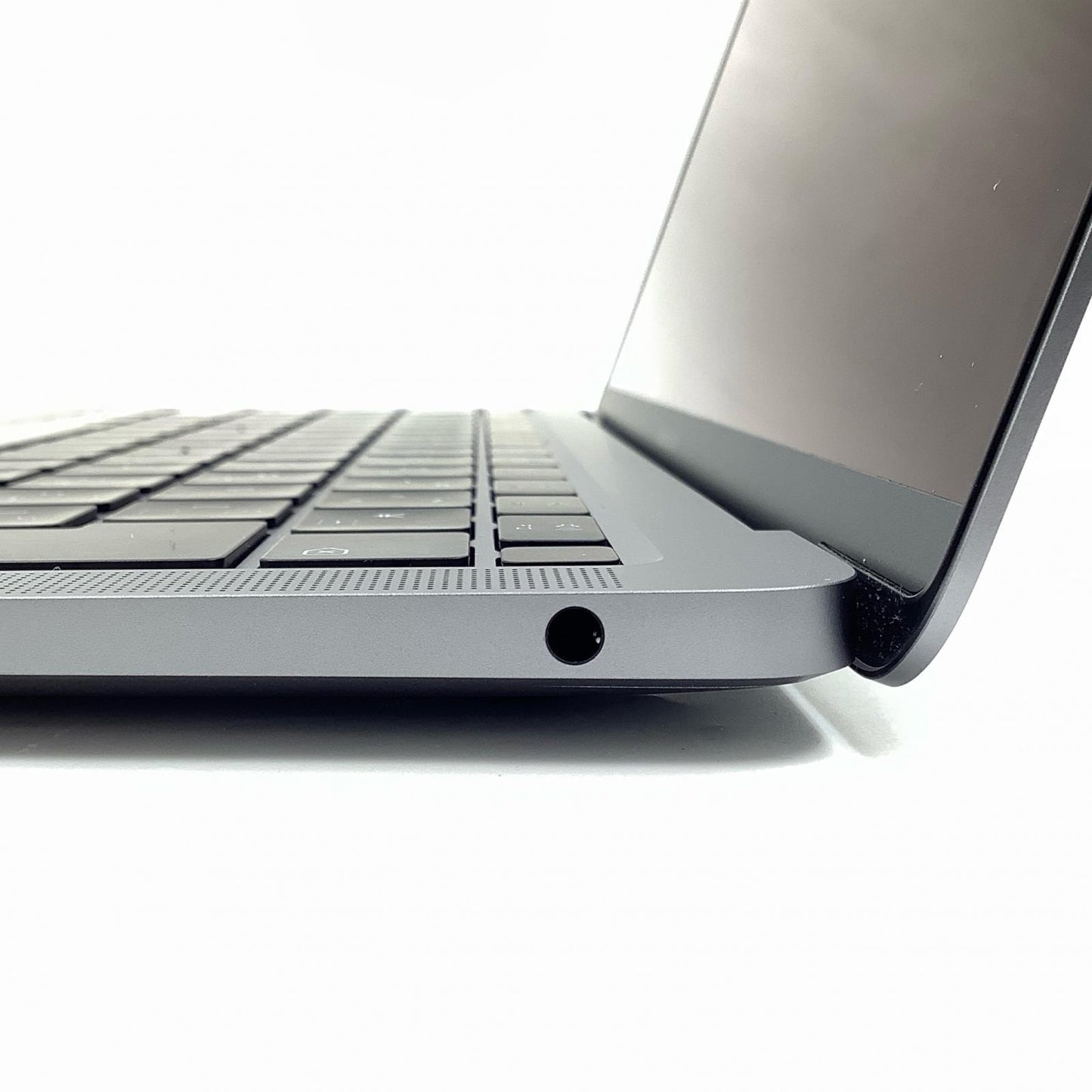 【全額返金保証】【最速発送】Apple MacBook Air 13.3インチ 2020 Apple M1 8GB SSD 256GB スペースグレイ 95.3% 超美品 動作確認済