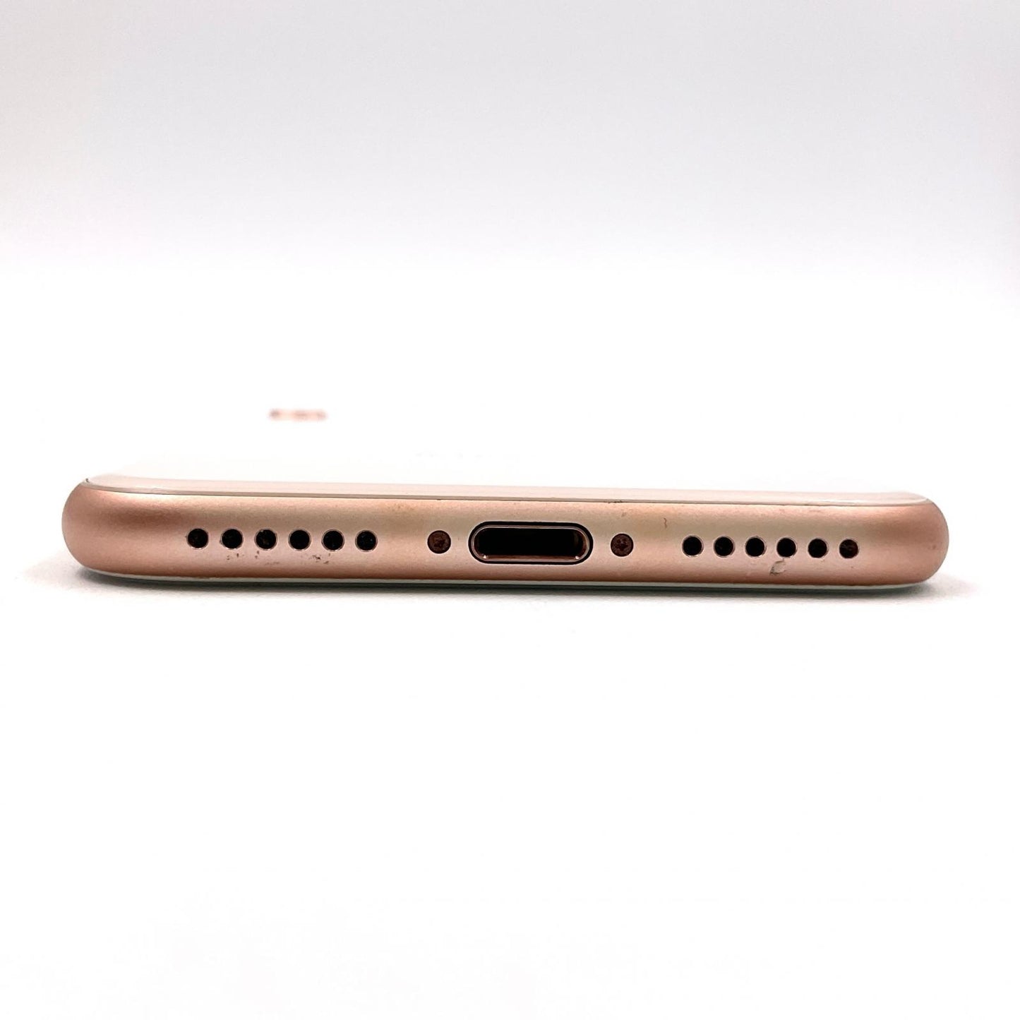 【全額返金保証】【最速発送】Apple iPhone iPhone 8 64GB ゴールド au 白ロム 動作確認済 84%