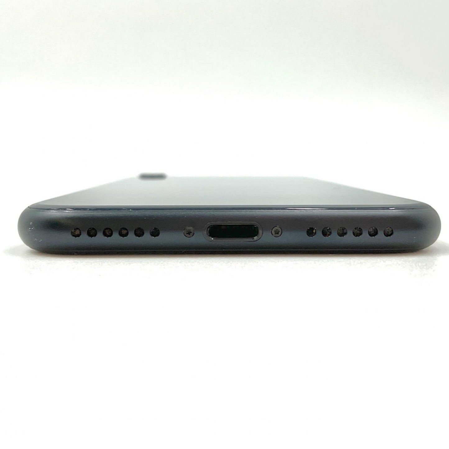【全額返金保証】【最速発送】Apple iPhone iPhone SE（第3世代） 64GB ミッドナイト SIMフリー 動作確認済 82%