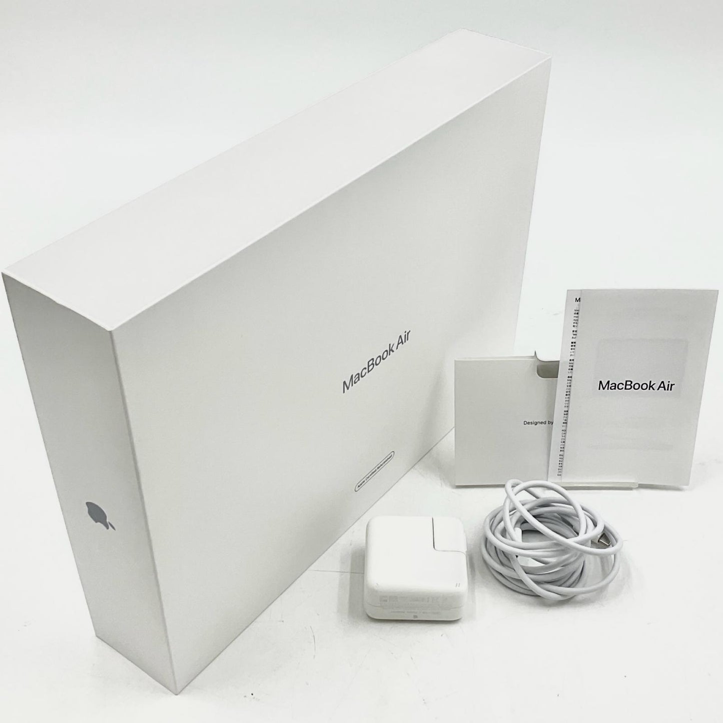 【全額返金保証】【最速発送】Apple MacBook Air 13.3インチ 2020 Apple M1 8GB SSD 256GB スペースグレイ 99% 動作確認済