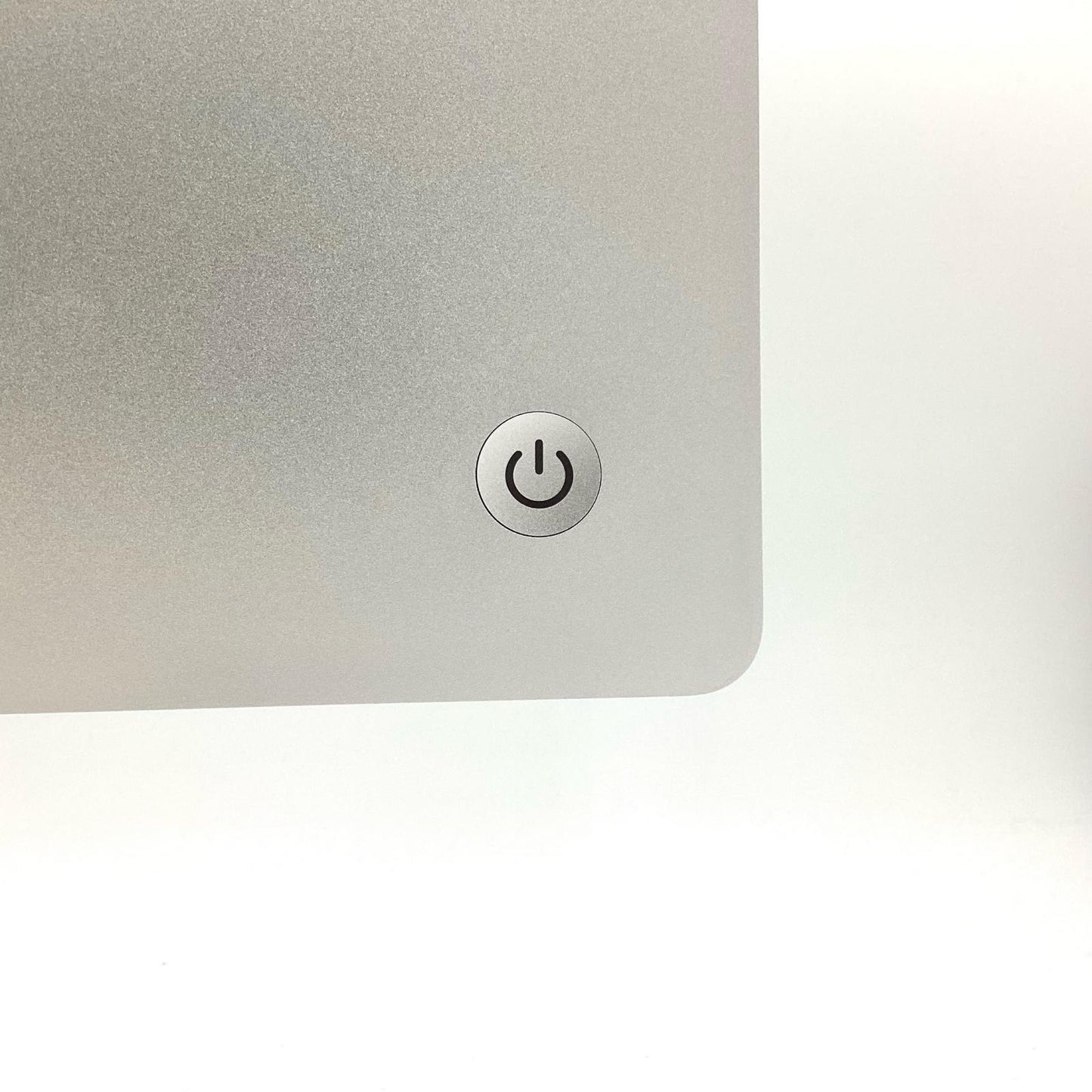 【全額返金保証】【最速発送】Apple iMac 24インチ Apple M3 8GB SSD 256GB シルバー 美品 動作確認済