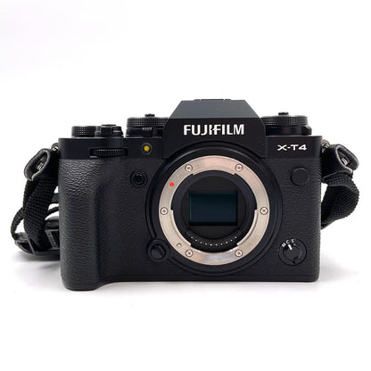 【全額返金保証】【最速発送】FUJIFILM デジタル一眼 X-T4 ボディ [ブラック] 美品 動作確認済