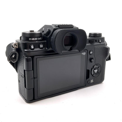 【全額返金保証】【最速発送】FUJIFILM デジタル一眼 X-T4 ボディ [ブラック] 美品 動作確認済