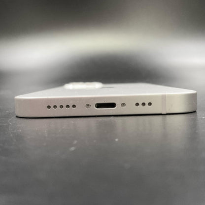 【全額返金保証】【最速発送】Apple iPhone iPhone 13 128GB スターライト au 動作確認済 85%