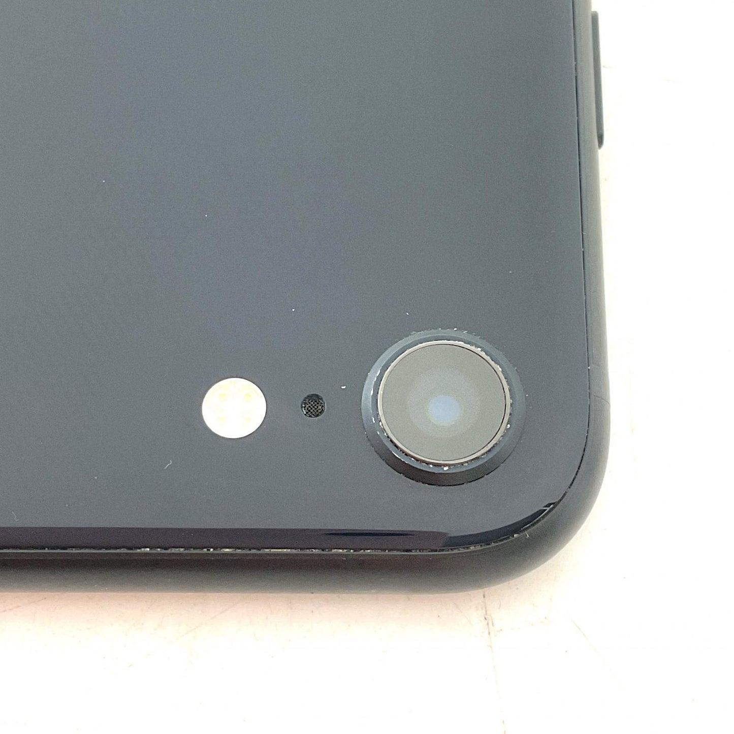 【全額返金保証】【最速発送】Apple iPhone iPhone SE（第3世代） 64GB ミッドナイト SIMフリー 動作確認済 81%